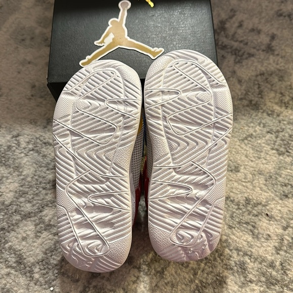 Nike, Air Jordan Cadence, NWT, Size 10, Size 9, Size 8 - Picture 4 of 11